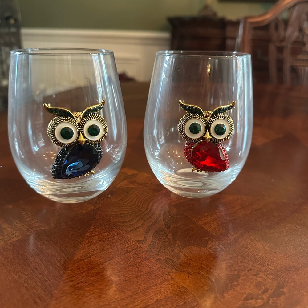 Owl Jewel Accent Stemless Wine Glasses